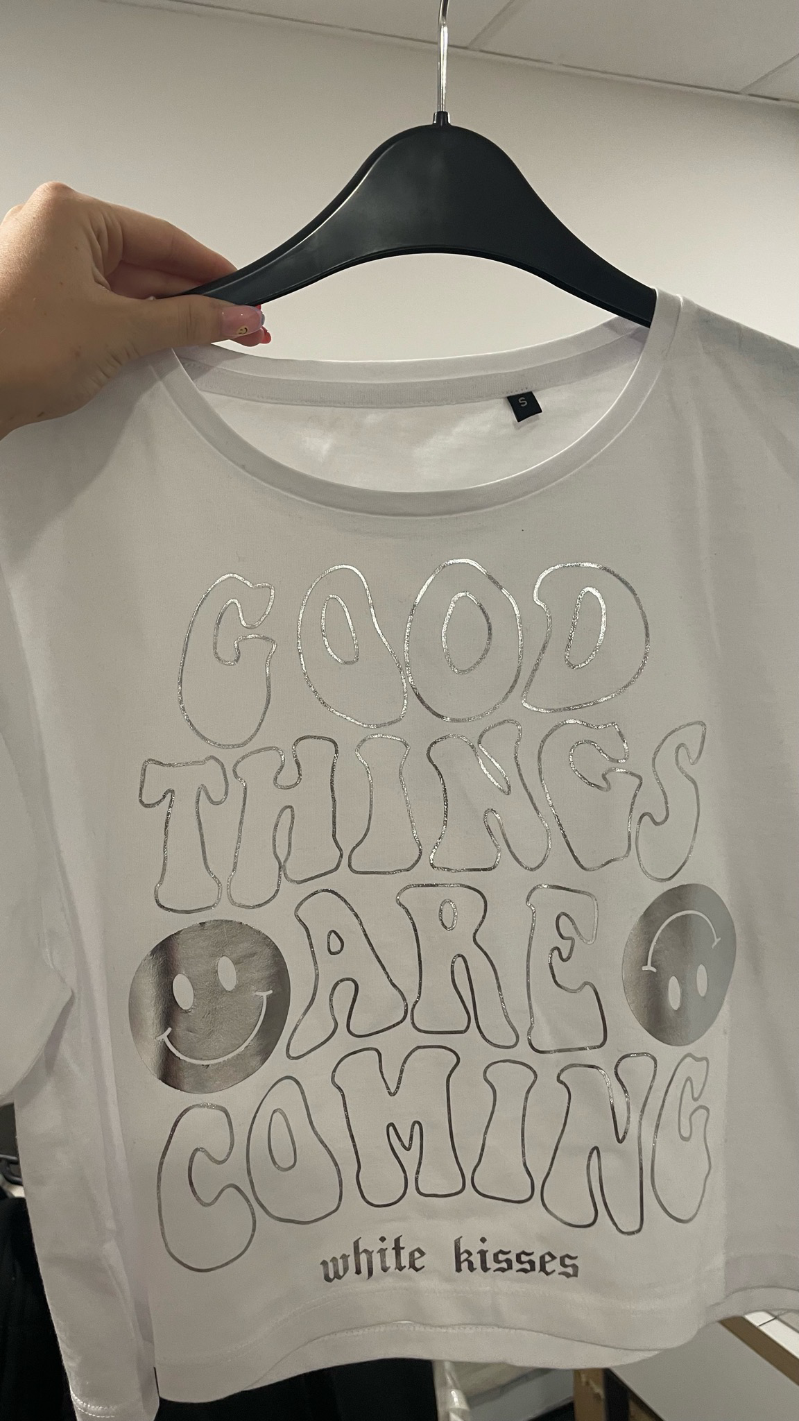 “Good things are coming”  White Kisses Cropped T-Shirt