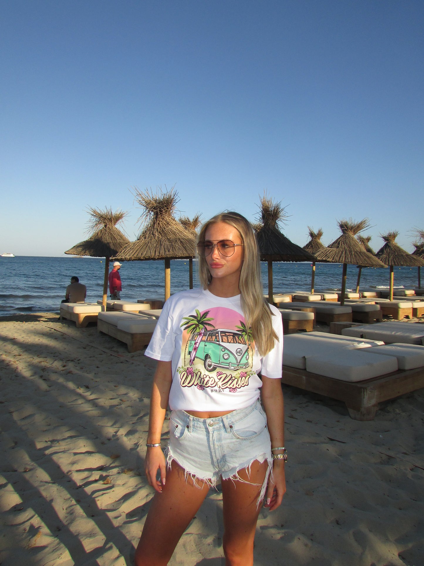 White Kisses Surf Sunset T-Shirt White